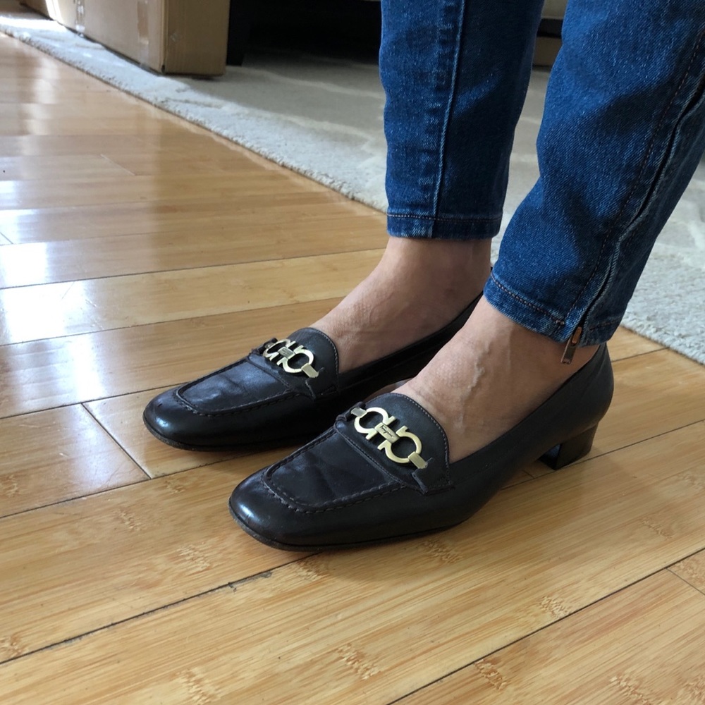 Dark brown Salvatore Ferragamo women’s loafers 7.5
